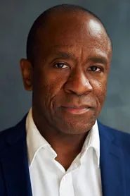 Foto di Lucian Msamati