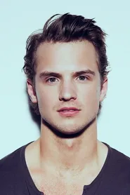 Foto di Freddie Stroma