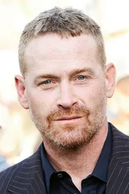 Zdjęcie: Max Martini