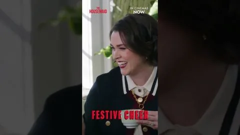 christmas done right - Una di famiglia - The Housemaid