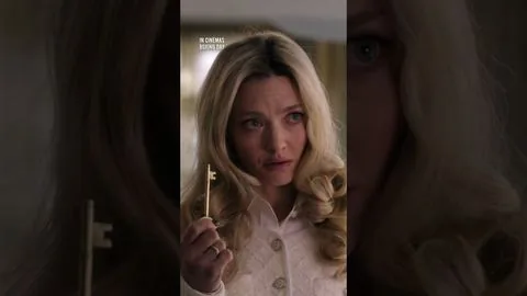 you think it's safe here? cute... - Una di famiglia - The Housemaid
