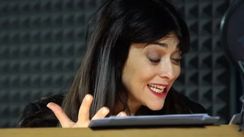Disney•Pixar Coco - Valentina Lodovini è la voce della mamma di Miguel - Featurette - Coco