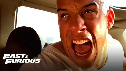 Brian Saves Vince in a High Speed Truck Heist - Szybcy i wściekli